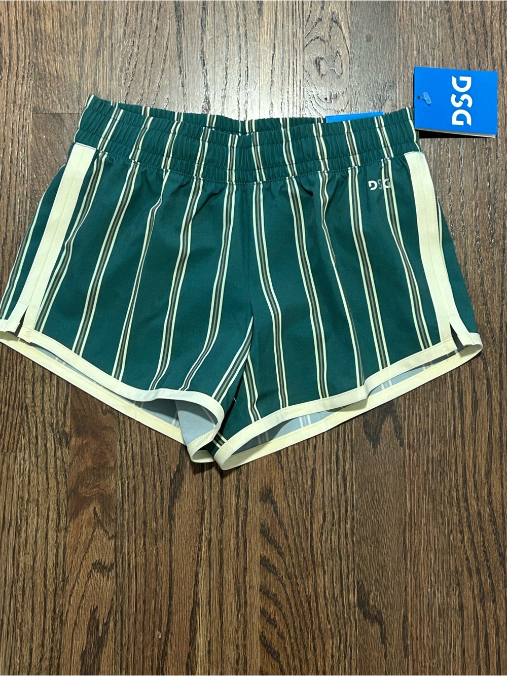 DSG Girls Stride Athletic Shorts Green Stripe XS 6/7 NWT